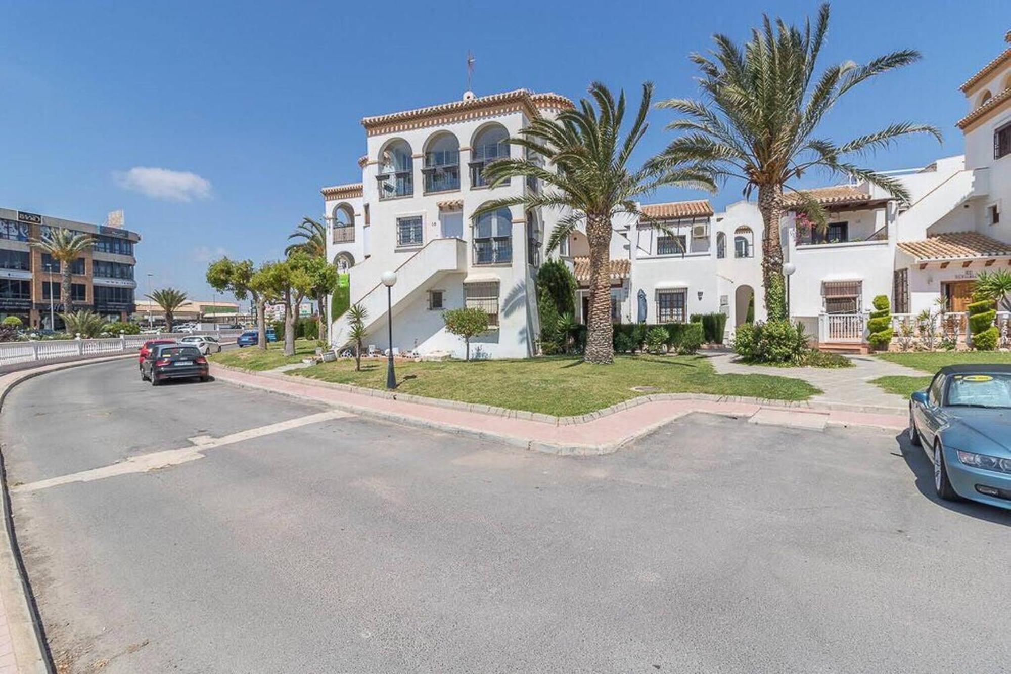 Perla By The Sea Villa อาลิกันเต ภายนอก รูปภาพ