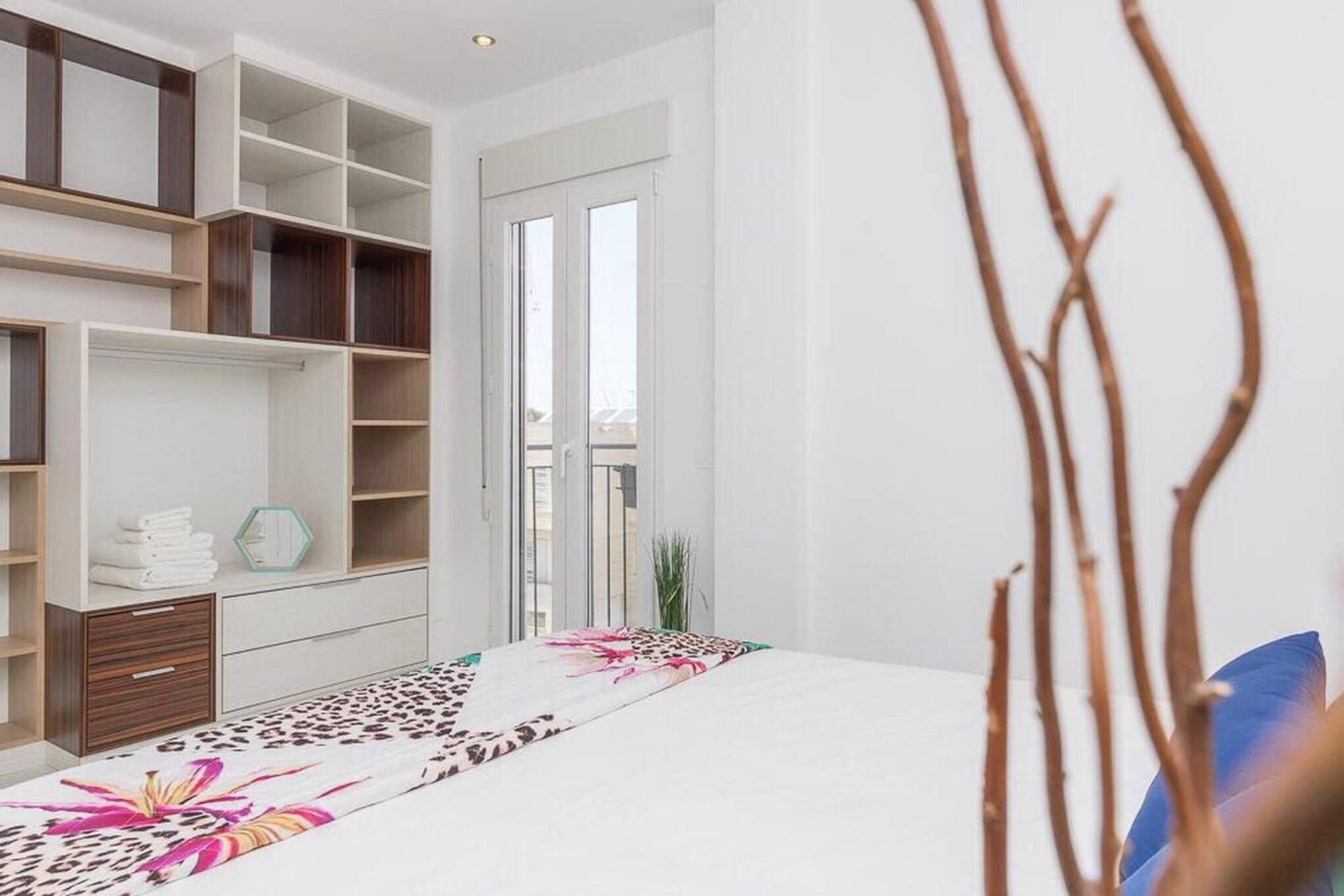 Perla By The Sea Villa อาลิกันเต ภายนอก รูปภาพ