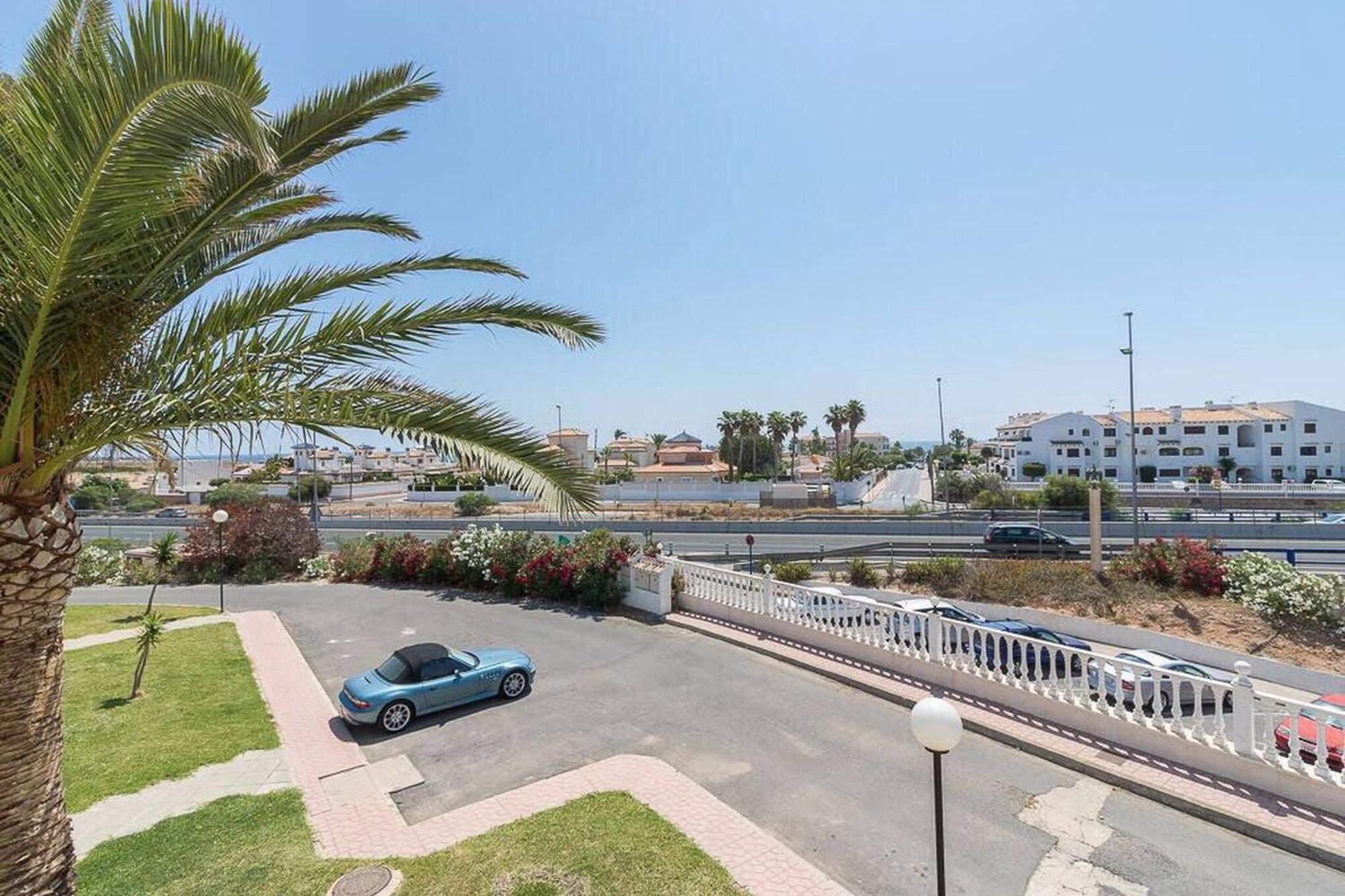 Perla By The Sea Villa อาลิกันเต ภายนอก รูปภาพ